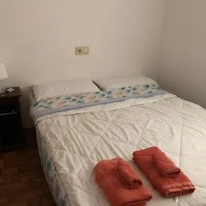  Appartamento Doble En Figueres Con Bano Compartido